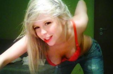 Profil von: Fifi19 - LiveSearch-Tags: heisse frauen, amateurnutte