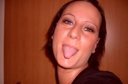 Profil von: geiles luder - LiveSearch-Tags: geile muschis gratis, livecamera